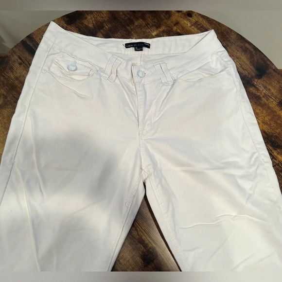 FADE TO BLUE | women’s white denim jeans. Size: 12 - Picture 5 of 11